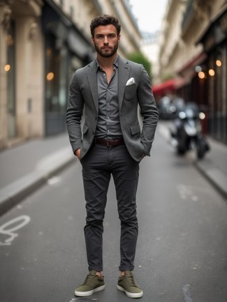 С чем носить серый шерстяной пиджак мужчине