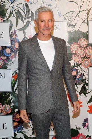 С чем носить серый шерстяной костюм