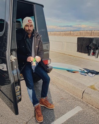 С чем носить серый свитер с воротником на молнии мужчине