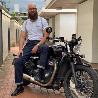 С чем носить футболку на пуговицах мужчине