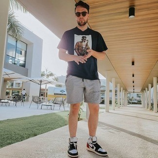 С чем носить высокие кеды мужчине в жару