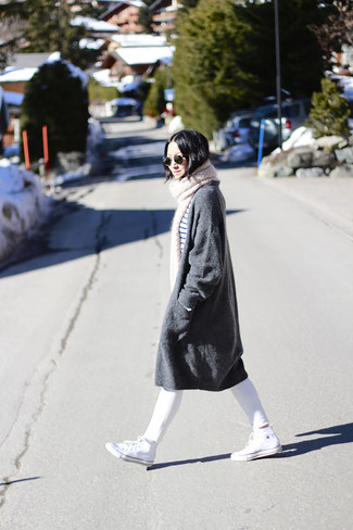 Как носить высокие кеды с открытым кардиганом женщине