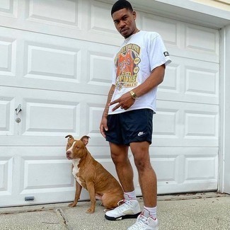 Как носить высокие кеды с шортами мужчине