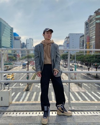 Как носить худи с пиджаком мужчине