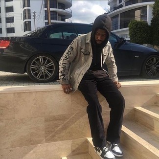 Как носить худи с джинсовой курткой мужчине