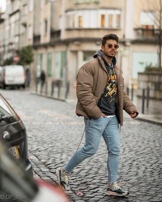 Как носить худи с курткой-пуховиком мужчине