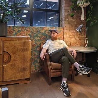 С чем носить ярко-розовые носки мужчине