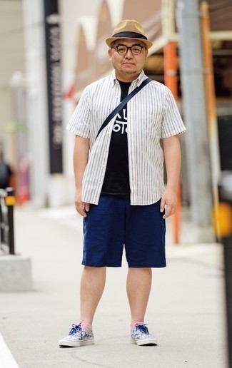 С чем носить ярко-розовые носки мужчине