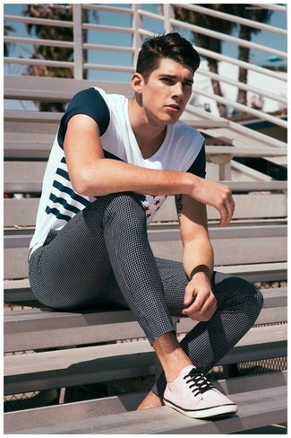 С чем носить брюки с узором "гусиные лапки" мужчине