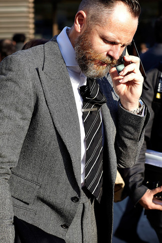 С чем носить брюки с узором "гусиные лапки" мужчине