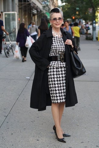 С чем носить платье-футляр с узором "гусиные лапки"