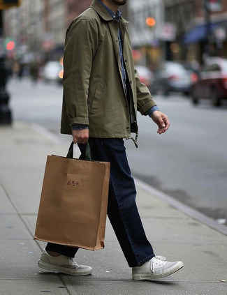 Как носить джинсы с джинсовой рубашкой мужчине