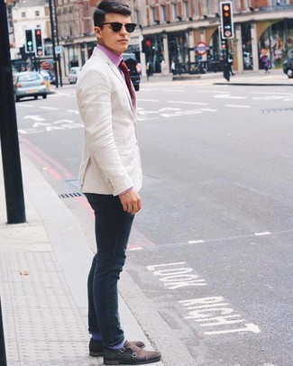 Как носить джинсы с монками с двумя ремешками