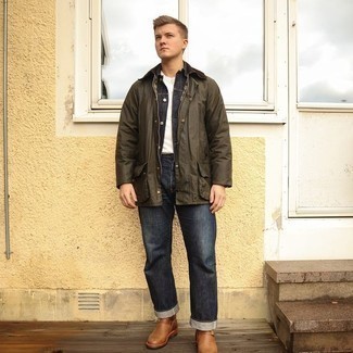 Как носить джинсы с футболкой на пуговицах мужчине