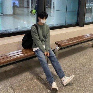 Как носить джинсы с высокими кедами мужчине