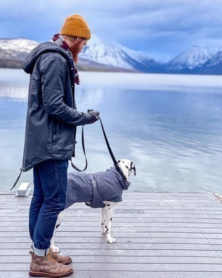 Как носить джинсы с дождевиком мужчине