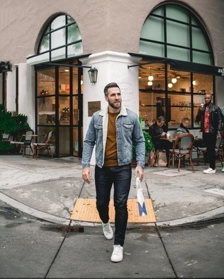 Как носить джинсы с короткой дубленкой мужчине