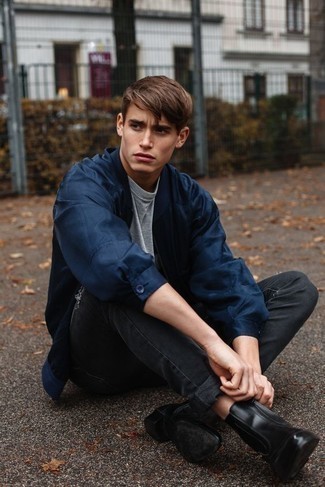 Как носить джинсы с рубашкой подросткам мужчине