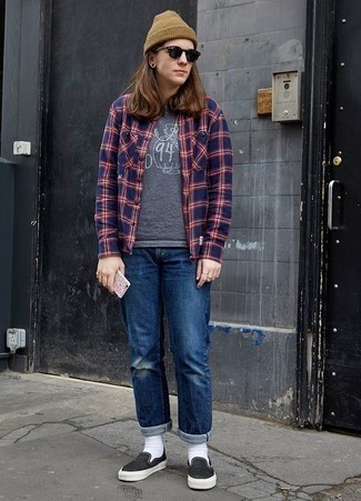 Как носить джинсы с рубашкой подросткам мужчине