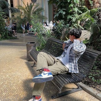 Как носить джинсы с рубашкой подросткам мужчине