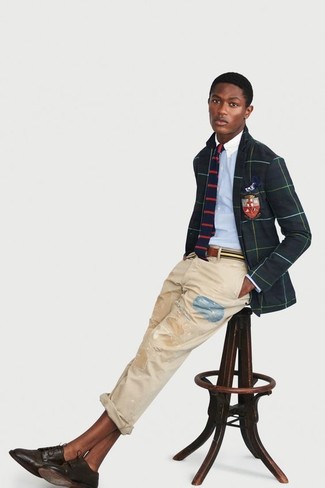 Какие пиджаки носить с светло-коричневыми джинсами мужчине