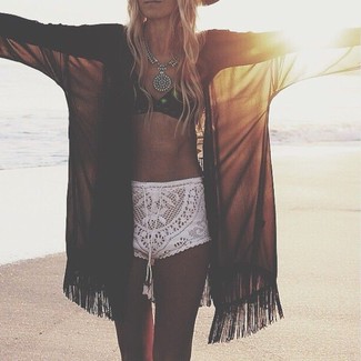 Как носить кимоно с шортами