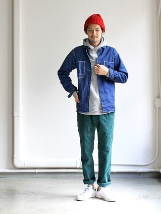 С чем носить вязаную шапку мужчине