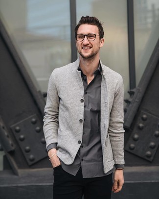 С чем носить вязаный пиджак мужчине