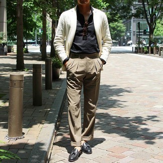 С чем носить вязаный пиджак мужчине