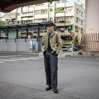 С чем носить вязаный галстук мужчине