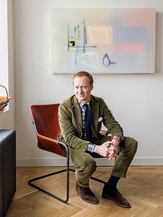 С чем носить вязаный галстук мужчине