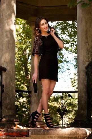 С чем носить кружевное коктейльное платье