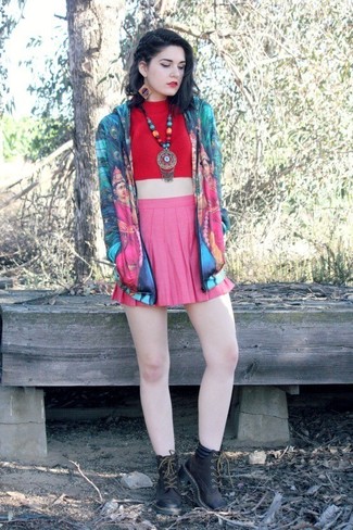 Как носить ботинки на шнуровке с худи женщине