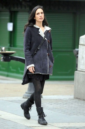 Как носить ботинки на шнуровке с дубленкой женщине