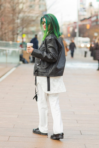 С чем носить кожаные монки с двумя ремешками женщине