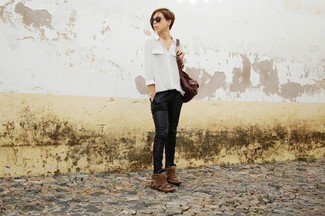 С чем носить кожаную спортивную сумку женщине