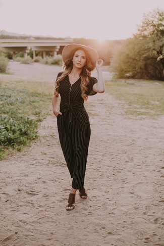 С чем носить кожаные сабо