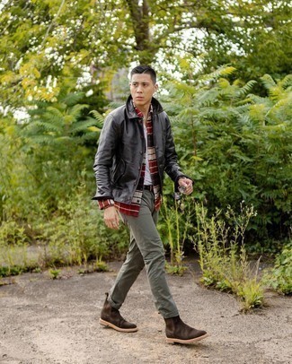 С чем носить кожаную куртку-рубашку мужчине