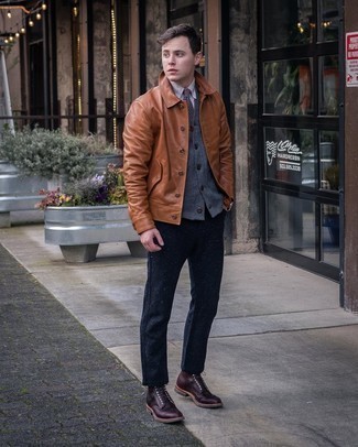 С чем носить кожаную куртку-рубашку мужчине