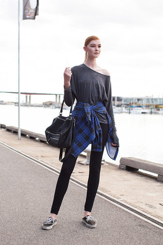 Как носить леггинсы с низкими кедами