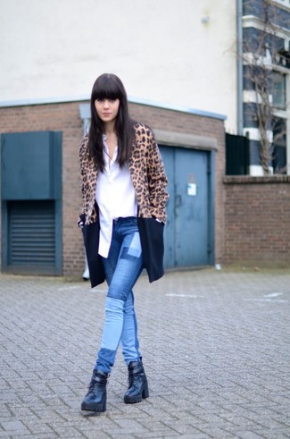 С чем носить пальто с леопардовым принтом женщине