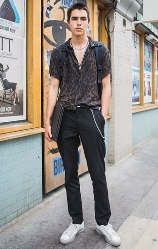 С чем носить рубашку с леопардовым принтом мужчине