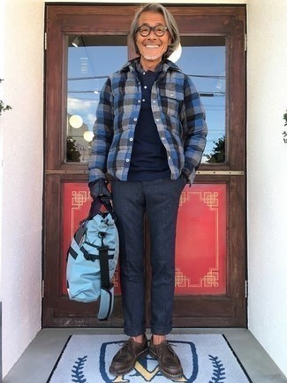 С чем носить голубую сумку мужчине