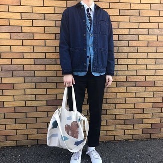 С чем носить голубой пиджак мужчине