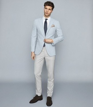 С чем носить голубой пиджак мужчине