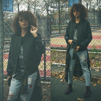 Какие бомберы носить с голубыми джинсами-бойфрендами