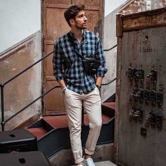 С чем носить голубой браслет мужчине