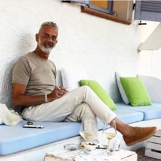 С чем носить голубой браслет мужчине