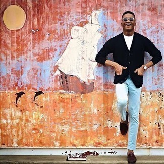 Какие кардиганы носить с голубыми брюками чинос