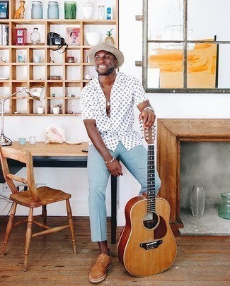 Какие туфли дерби носить с голубыми брюками чинос